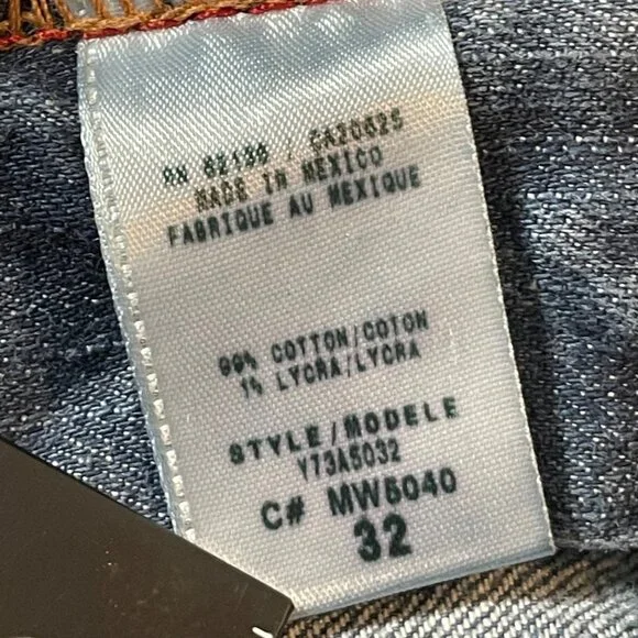 Guess Women's Denim Jean Capri Pants Size 32 - Picture 3 of 9